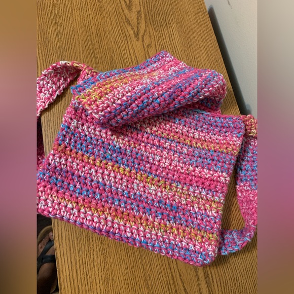 Crossbody Bag Handmade Crocheted - Picture 7 of 14
